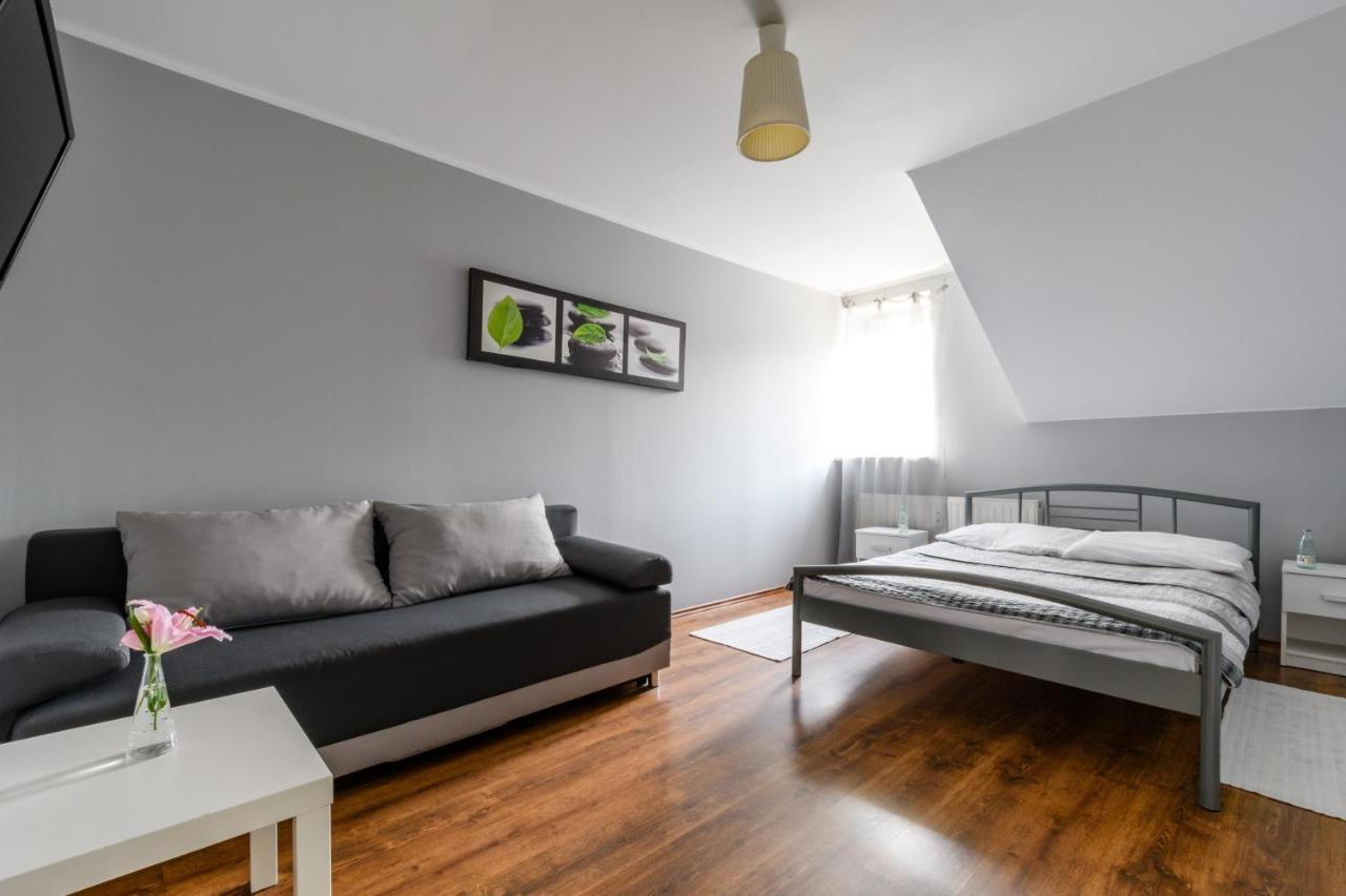 Hostel Krokodyl-Stara Praga Warszawa Eksteriør bilde